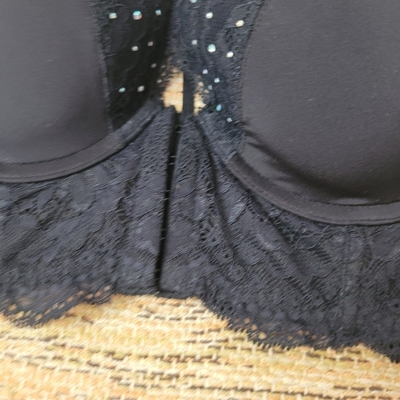 LA Senza Corset Style Front Closure Strapy Bra - Picture 7 of 8